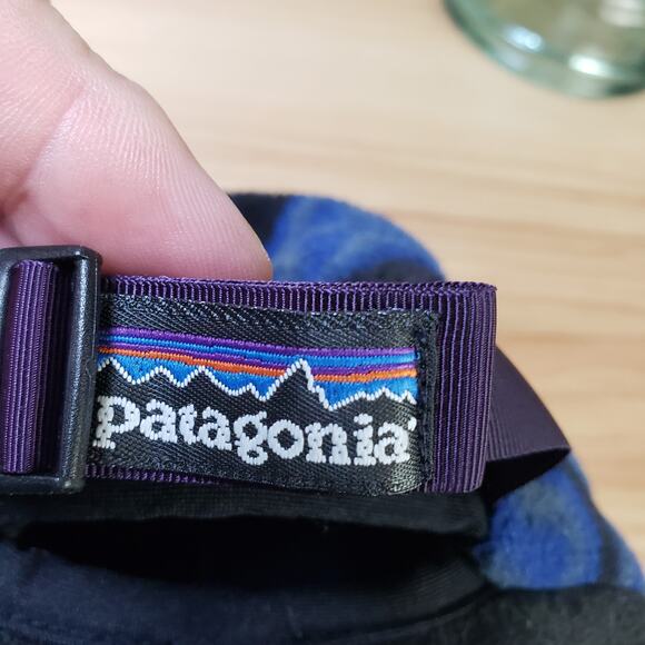 Vintage Patagonia Duckbill Fleece Winter Hat Cap Retro Blue Swirl Print Rare - Picture 7 of 7